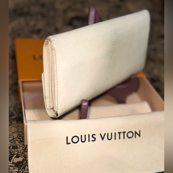 LOUIS VUITTON EPI SARAH LONG SNAP WALLET FULL INCLUSION - Picture 9 of 14